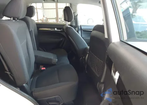 2015 Kia Sorento Lx из США, поврежденный, VIN 5XYKT3A66FG607799